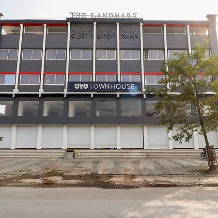 Super Townhouse The Landmark Indore Exterior foto
