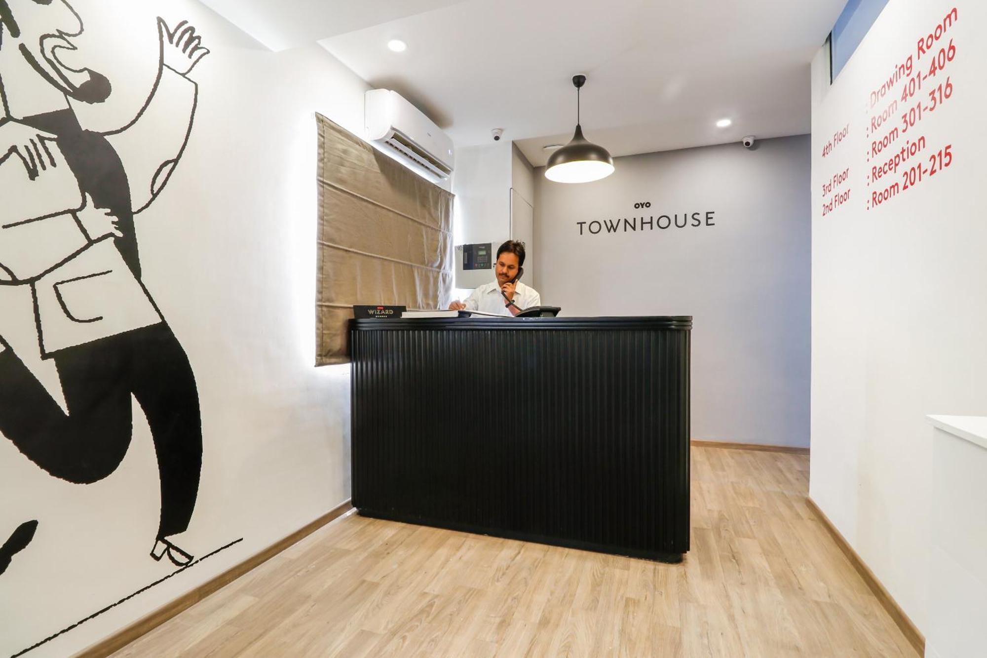 Super Townhouse The Landmark Indore Exterior foto